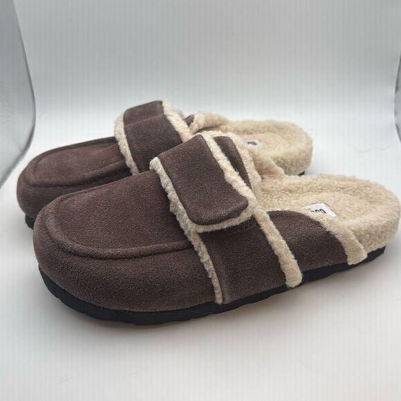 CUSHIONAIRE Women's Nero Genuine Suede Clog SIZE 7 TAUPE - Picture 3 of 7